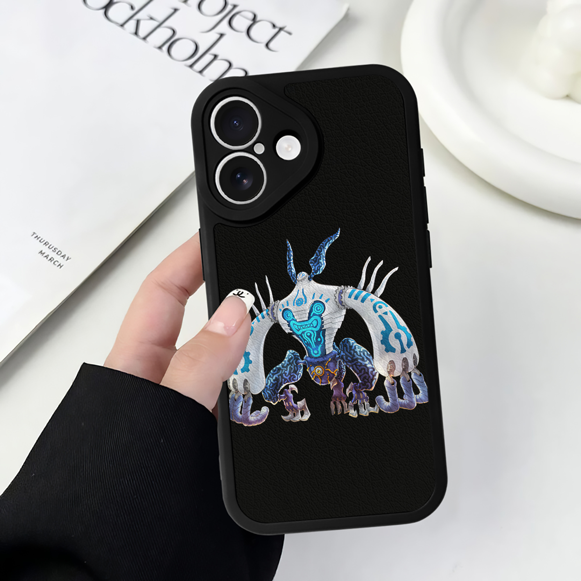 （画像用） 遊☆戯☆王 Yu-Gi-Oh! 【iPhone 16シリーズ対応】シリコンスマホケース（レザー調） 材質：シリコン